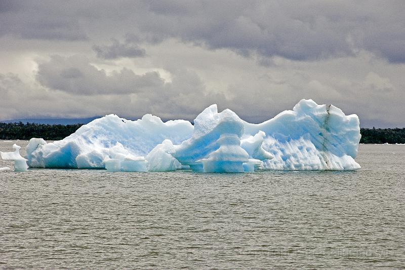 20071217 131056 D2X (151) 4200x2800.jpg - Icebergs. Laguna San Rafael